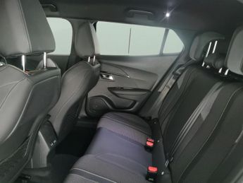 Peugeot E-2008 50kWh GT (7kW Charger) (136 ps) - REVERSE CAM - NAV - HEATED SEA