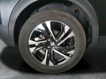 Peugeot E-2008 50kWh GT (7kW Charger) (136 ps) - REVERSE CAM - NAV - HEATED SEA