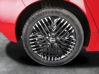 Nissan Leaf 39kWh Tekna (150 ps) - LED - NAV - ALCANTARA