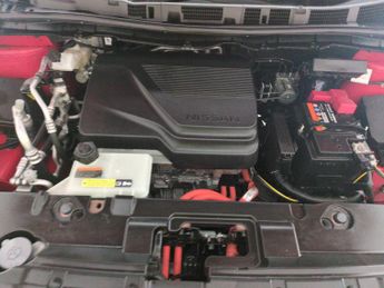 Nissan Leaf 39kWh Tekna (150 ps) - LED - NAV - ALCANTARA