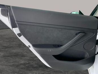 Tesla Model 3 Standard Range Plus RWD (241 bhp) - PARK ASSIST - LED - REVERSE 