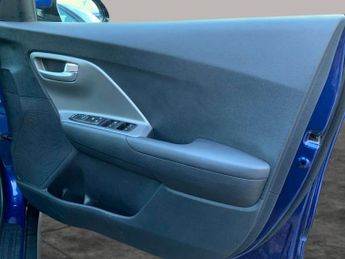 Kia Niro 64kWh 2 (201 bhp) - BLUETOOTH - CRUISE - PARK SENSORS