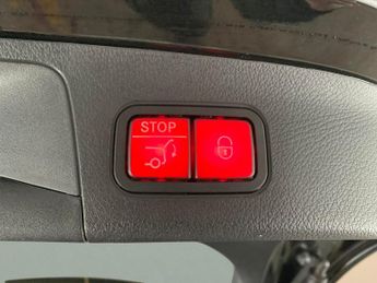 Mercedes-Benz EQA EQA 250 66.5kWh AMG Line (190 ps) - REVERSE CAM - NAV - ADAPTIVE