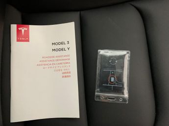 Tesla Model Y SUV RWD (346 ps) - REVERSE CAM - NAV - HEATED LEATHER