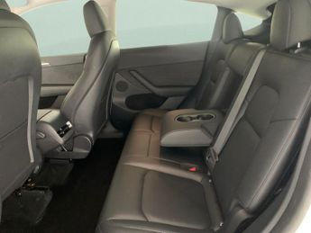 Tesla Model Y SUV RWD (346 ps) - REVERSE CAM - NAV - HEATED LEATHER