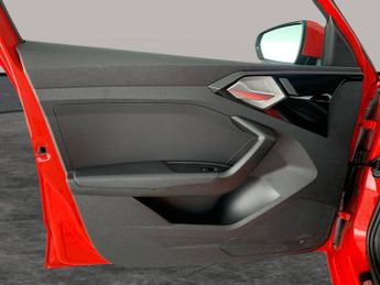 Audi A1 1.0 TFSI 30 Sport Sportback S Tronic (110 ps) - CRUISE - DRIVING