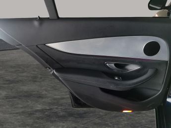 Mercedes-Benz E Class 2.0 E300de 13.5kWh SE Plug-in G-Tronic+ (306 ps) - COMFORT PACK