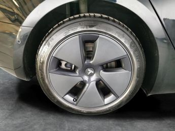 Tesla Model 3 Standard Range Plus RWD (241 bhp) - PARK ASSIST - LED - REVERSE 