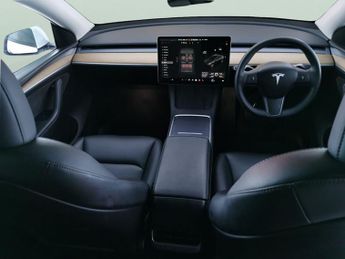 Tesla Model Y (Dual Motor) Long Range 4WDE (384 bhp) - REVERSE CAM - NAV - LEA