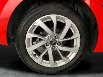 Audi A1 1.0 TFSI 30 Sport Sportback S Tronic (110 ps) - CRUISE - DRIVING