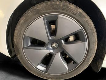 Tesla Model 3 Standard Range Plus RWD (241 bhp) - PARK ASSIST - LED - REVERSE 