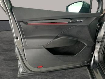 Skoda Enyaq 62kWh 60 (DC120kW) (179 ps) - NAV - LEATHER - WIFI