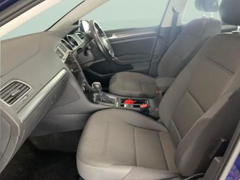 Volkswagen E-golf 35.8kWh e-Golf (136 ps) - CLIMATE CONTROL - DAB - USB AUDIO