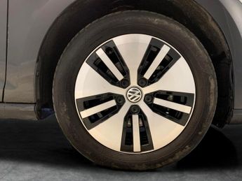 Volkswagen E-golf 35.8kWh e-Golf (136 ps) - CLIMATE CONTROL - DAB - USB AUDIO