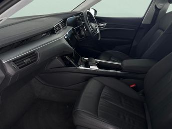 Audi e-tron 50 Technik quattro 71.2kWh (11kW Charger) (313 ps) - CARPLAY - L