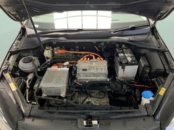 Volkswagen E-golf 35.8kWh e-Golf (136 ps) - CLIMATE CONTROL - DAB - USB AUDIO