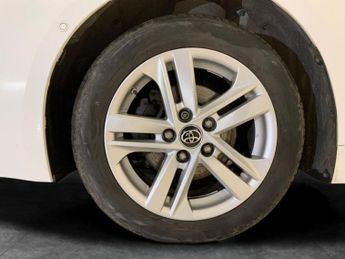 Toyota Corolla 1.8 VVT-h Icon Tech CVT (122 ps) - REVERSE CAM - NAV - HEATED SE