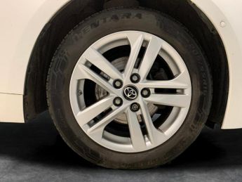 Toyota Corolla 1.8 VVT-h Icon Tech CVT (122 ps) - REVERSE CAM - NAV - HEATED SE