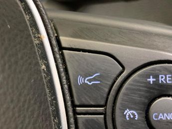 Toyota Corolla 1.8 VVT-h Icon Tech CVT (122 ps) - REVERSE CAM - NAV - HEATED SE