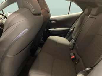 Toyota Corolla 1.8 VVT-h Icon Tech CVT (122 ps) - REVERSE CAM - NAV - HEATED SE