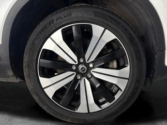 Volvo XC40 Recharge 69kWh Plus (231 ps) - LED - REVERSE CAM - HEATED SEATS