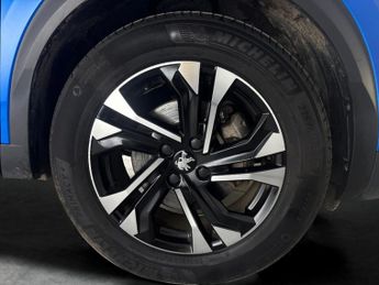 Peugeot E-2008 50kWh GT (7kW Charger) (136 ps) - LED - REVERSE CAM - NAV