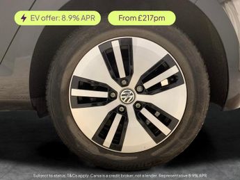 Volkswagen Golf 35.8kWh e-Golf (136 ps) - CLIMATE CONTROL - DAB - USB AUDIO