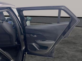 Peugeot E-2008 50kWh GT (7kW Charger) (136 ps) - REVERSE CAM - NAV - HEATED SEA