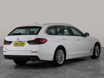 BMW 5 Series 2.0 520d MHT SE Touring Steptronic (190 ps) - LED - NAV - ACOUST