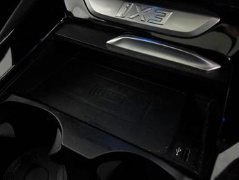 BMW iX3 80kWh Premier Edition (286 ps) - DRIVING ASSISTANT - PARK ASSIST