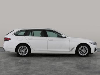 BMW 5 Series 2.0 520d MHT SE Touring Steptronic (190 ps) - LED - NAV - ACOUST