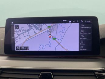 BMW 5 Series 2.0 520d MHT SE Touring Steptronic (190 ps) - LED - NAV - ACOUST