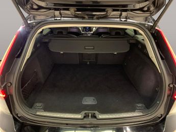 Volvo V60 2.0h T6 Recharge 11.6kWh Inscription Plug-in AWD (340 ps) - SENS