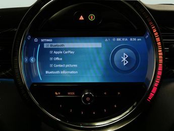 Mini Electric Hatch Cooper SE 32.6kWh Resolute Edition (184 ps) - 17IN ALLOYS - 17IN