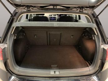 Volkswagen E-golf 35.8kWh e-Golf (136 ps) - CLIMATE CONTROL - DAB - USB AUDIO