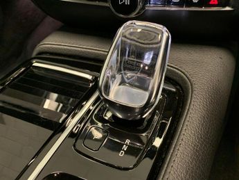 Volvo V60 2.0h T6 Recharge 11.6kWh Inscription Plug-in AWD (340 ps) - SENS