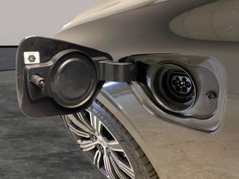 Volvo V60 2.0h T6 Recharge 11.6kWh Inscription Plug-in AWD (340 ps) - SENS