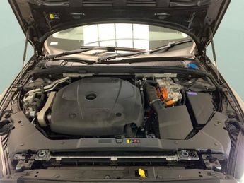 Volvo V60 2.0h T6 Recharge 11.6kWh Inscription Plug-in AWD (340 ps) - SENS