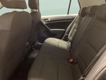 Volkswagen E-golf 35.8kWh e-Golf (136 ps) - CLIMATE CONTROL - DAB - USB AUDIO