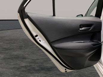 Toyota Corolla 1.8 VVT-h Icon Tech CVT (122 ps) - REVERSE CAM - NAV - HEATED SE