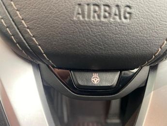 BMW 5 Series 2.0 520d MHT SE Touring Steptronic (190 ps) - LED - NAV - ACOUST