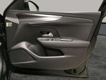 Vauxhall Mokka Electric 50kWh GS (136 ps) - HEATED STEERING - LANE DEPARTURE  - BLUETOOT