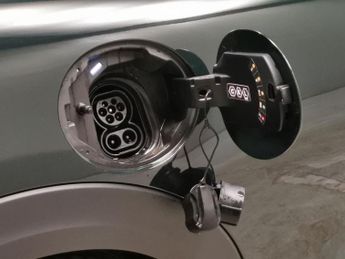 Mini Electric Hatch Cooper SE 32.6kWh Resolute Edition (184 ps) - 17IN ALLOYS - 17IN