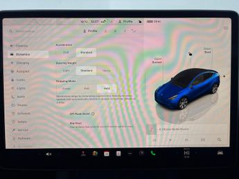 Tesla Model Y (Dual Motor) Long Range 4WDE (384 bhp) - REVERSE CAM - NAV - LEA