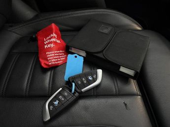 BMW iX3 80kWh Premier Edition (286 ps) - DRIVING ASSISTANT - PARK ASSIST