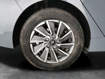 Hyundai Ioniq 38.3kWh Premium (136 ps) - HEAT AND COOL SEATS - LED - REVERSE C