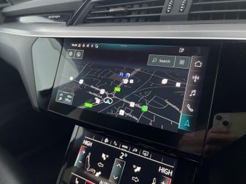 Audi e-tron 55 S line Sportback quattro 95kWh (11kW Charger) (408 ps) - REVE