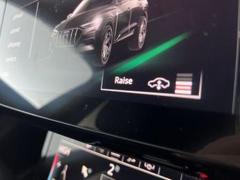 Audi e-tron 55 S line Sportback quattro 95kWh (11kW Charger) (408 ps) - REVE