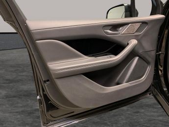 Jaguar I-PACE 400 90kWh R-Dynamic SE Black 4WD (400 ps) - CARPLAY - KEYLESS EN