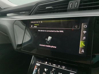 Audi e-tron 50 Technik quattro 71.2kWh (11kW Charger) (313 ps) - REVERSE CAM